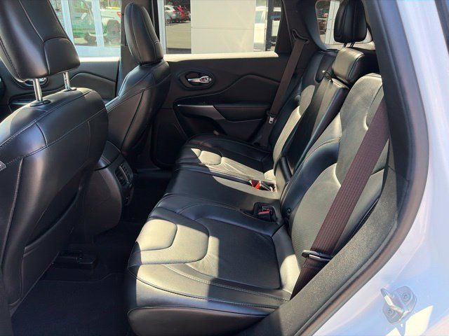 Used 2019 Jeep Cherokee Limited AWD/4WD image 13