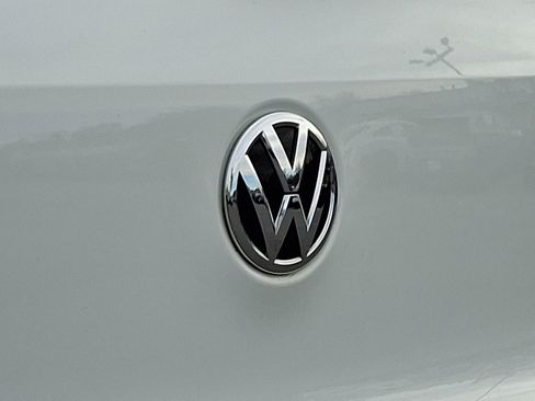 Used 2016 Volkswagen Tiguan S image 30