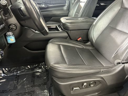 Used 2022 GMC Yukon XL Denali w/ LPO, Denali Black Package AWD/4WD image 22