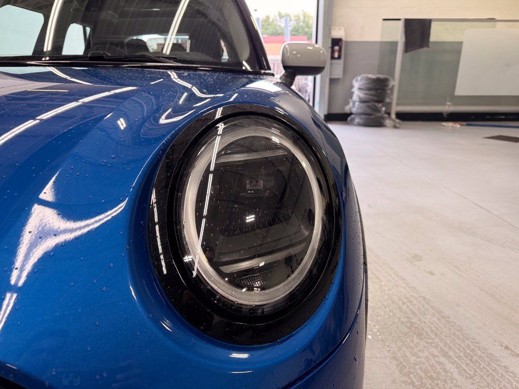 Certified 2025 MINI Cooper S FWD image 9