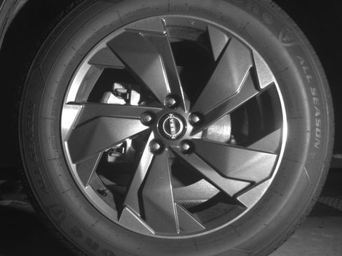 Used 2025 Nissan Rogue SV AWD/4WD image 12