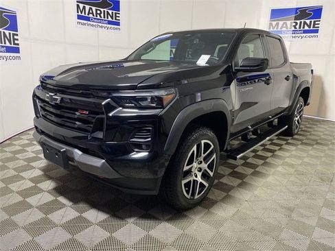 Used 2023 Chevrolet Colorado Z71 w/ Z71 Convenience Package 2 image 11