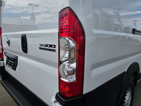 Used 2025 RAM ProMaster 3500 FWD image 25