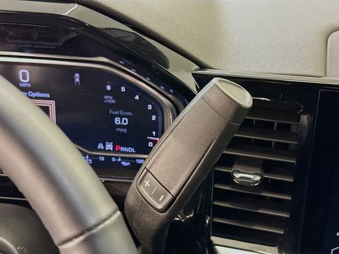 Used 2024 GMC Sierra 1500 Elevation image 25