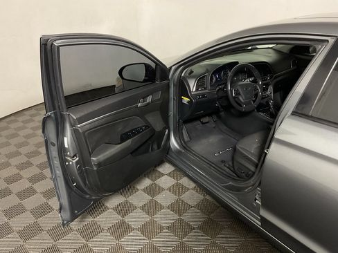Used 2017 Hyundai Elantra Value Edition FWD image 19