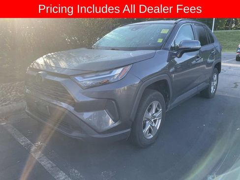 Used 2024 Toyota RAV4 XLE AWD/4WD image 1