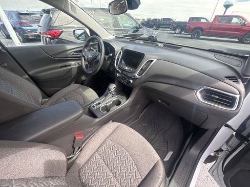 Used 2024 Chevrolet Equinox LT FWD image 14