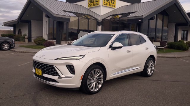 Used 2024 Buick Envision Avenir AWD/4WD image 5