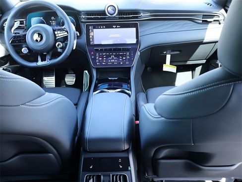 New 2025 Maserati Grecale Modena image 15