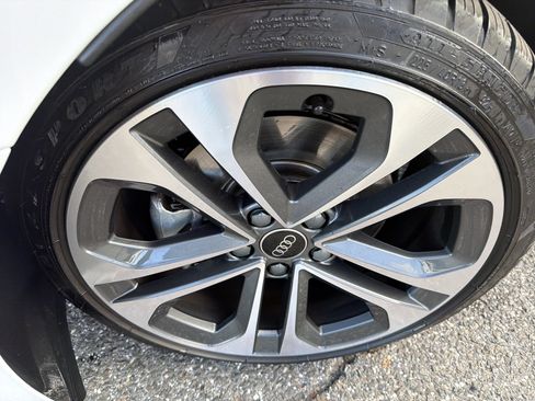 Certified 2025 Audi A3 2.0T Premium image 4