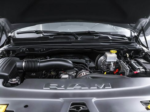 Used 2021 RAM 1500 Big Horn image 40