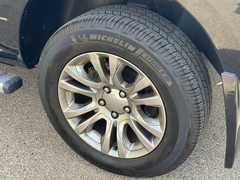 Used 2013 RAM 1500 Limited AWD/4WD image 39