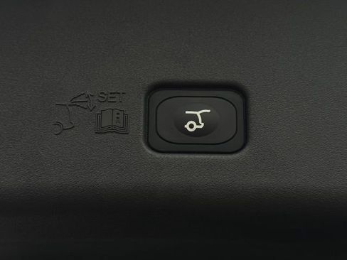 New 2026 Lincoln Nautilus Reserve w/ Jet Appearance Package image 11