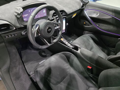 New 2026 McLaren Artura Performance Coupe image 7