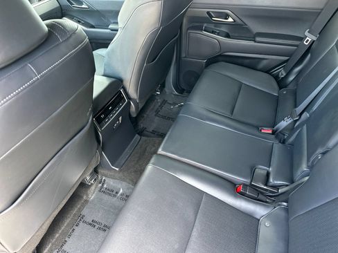 Used 2025 Lexus GX 550 w/ Accessory Package (31) AWD/4WD image 13
