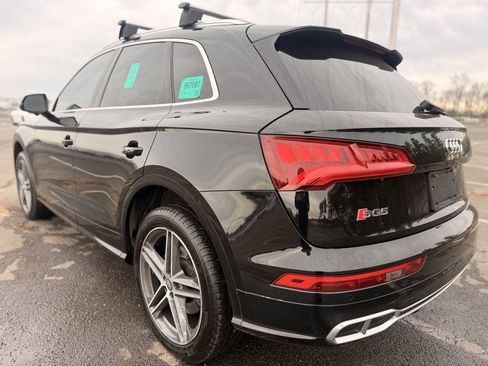 Used 2018 Audi SQ5 Prestige w/ Prestige Package image 3