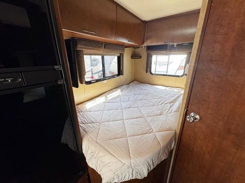 Used 2013 Mercedes-Benz Sprinter 3500 image 29