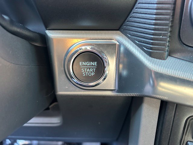Used 2024 Ford F150 Lariat w/ Equipment Group 502A High AWD/4WD image 31