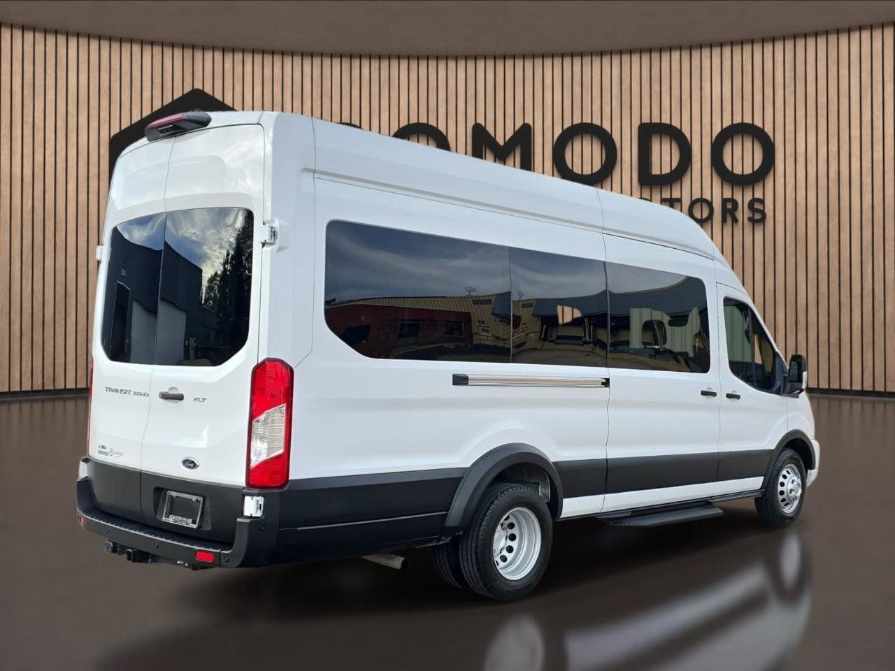 Used 2023 Ford Transit 350 XLT AWD/4WD image 3