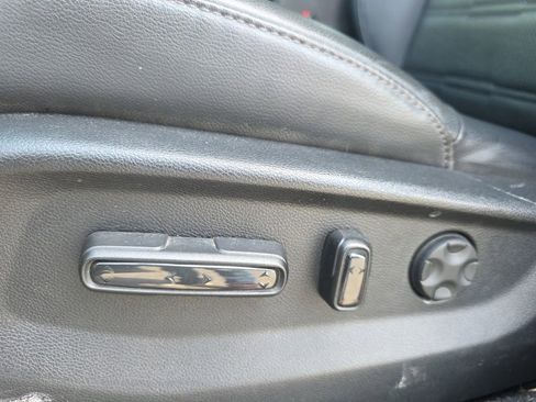 Used 2022 Honda CR-V Touring image 11