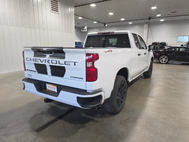 Used 2024 Chevrolet Silverado 1500 Custom w/ Rally Edition AWD/4WD image 8