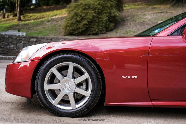 Used 2004 Cadillac XLR RWD image 4