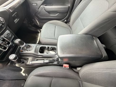 Used 2022 Jeep Wrangler Unlimited Sport AWD/4WD image 20