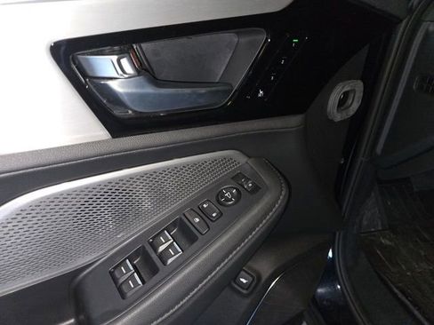 Certified 2025 Acura MDX FWD image 13