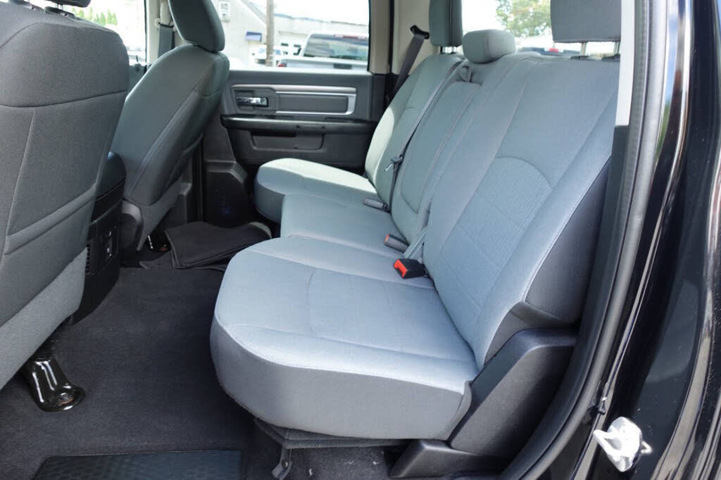 Used 2022 RAM 1500 Classic SLT w/ Electronics Convenience Group AWD/4WD image 24