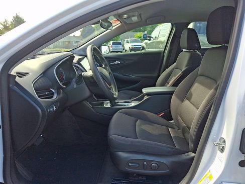 Used 2024 Chevrolet Malibu LT FWD image 13