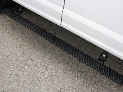 Used 2018 Ford F250 XLT w/ XLT Premium Package image 6