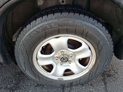 Used 2015 Honda CR-V LX image 12