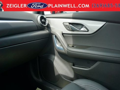 Used 2023 Chevrolet Blazer LT w/ LPO, Floor Liner Package FWD image 32