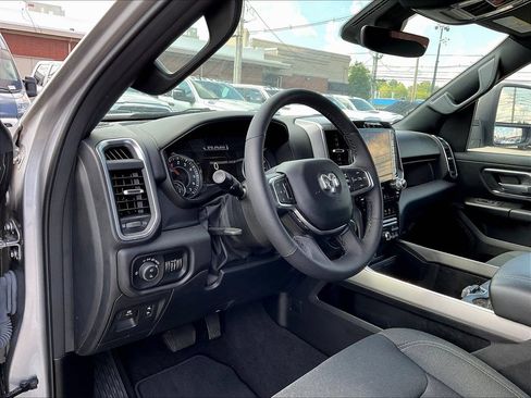 Used 2025 RAM 1500 Big Horn AWD/4WD image 5
