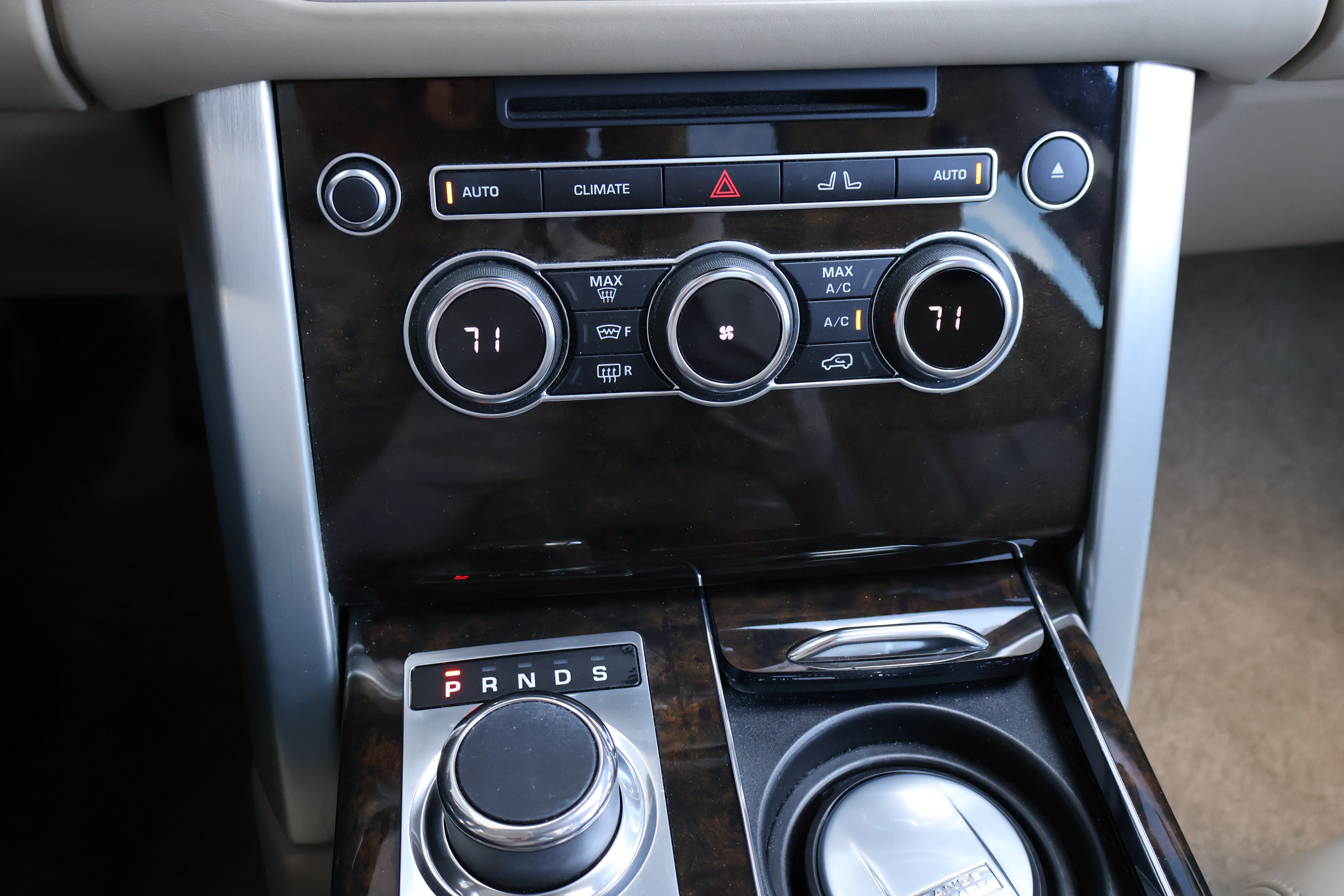 Used 2013 Land Rover Range Rover HSE AWD/4WD image 41