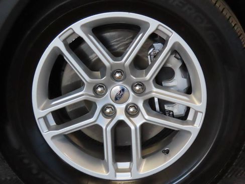 Used 2025 Ford Explorer Active RWD image 7