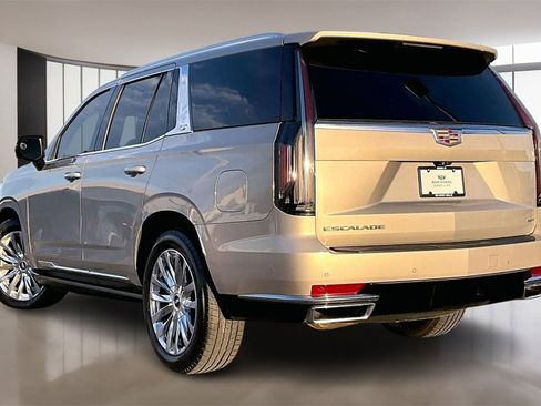 Certified 2022 Cadillac Escalade Premium Luxury w/ Performance Package image 12