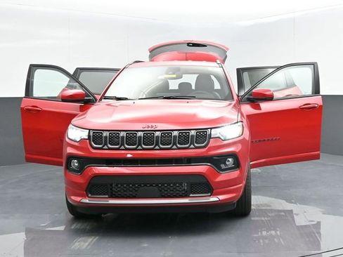 New 2024 Jeep Compass Limited image 52