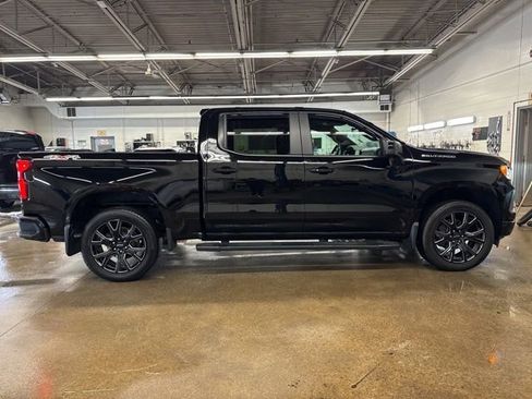Used 2024 Chevrolet Silverado 1500 RST image 7