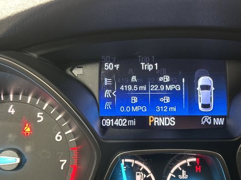 Used 2017 Ford Escape SE w/ Equipment Group 201A image 13