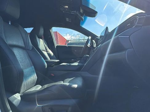 Used 2021 Toyota Venza XLE w/ Softex Package image 26