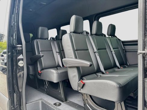 Used 2024 Mercedes-Benz Sprinter 2500 image 15