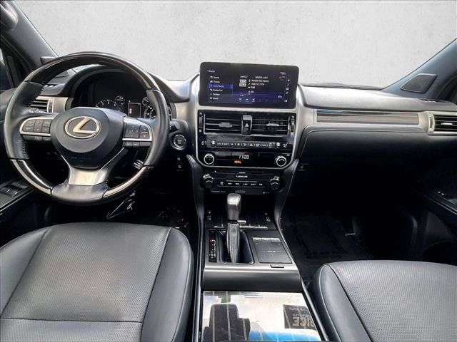 Used 2023 Lexus GX 460 Premium w/ Accessory Package AWD/4WD image 16