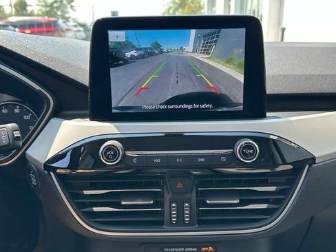 Used 2021 Ford Escape SE FWD image 37