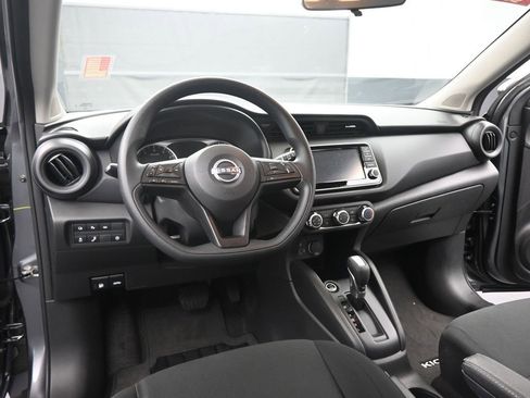 Used 2024 Nissan Kicks S image 15