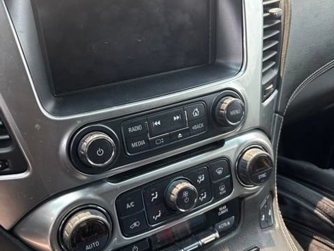 Used 2018 Chevrolet Tahoe LT w/ LT Signature Package AWD/4WD image 12