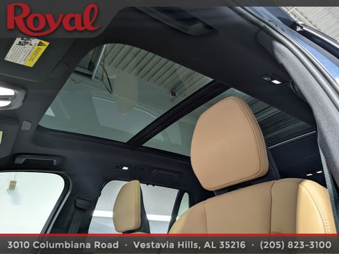 Used 2024 Volvo XC90 B6 Ultimate w/ Protection Package Premier image 27