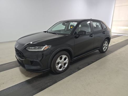 Used 2023 Honda HR-V LX image 2