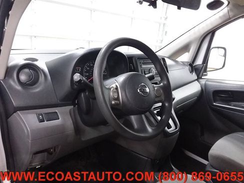 Used 2016 Nissan NV200 S image 11