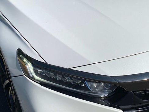 Used 2020 Honda Accord Sport image 4